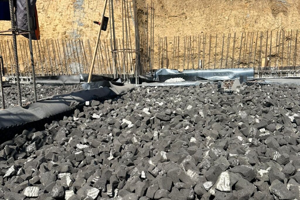 GEOCELL Grey din sticlă celulară expandată utilizată sub fundație înainte de turnarea plăcii de beton